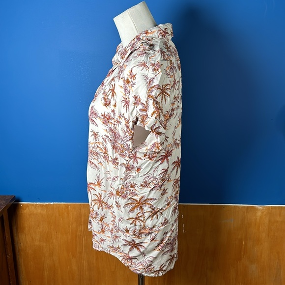 Hawaiian shirt - Picture 3 of 7